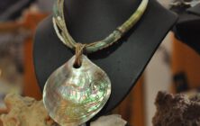 Perlmutt Collier by 1STone Art & Design
