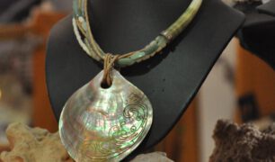 Perlmutt Collier by 1STone Art & Design