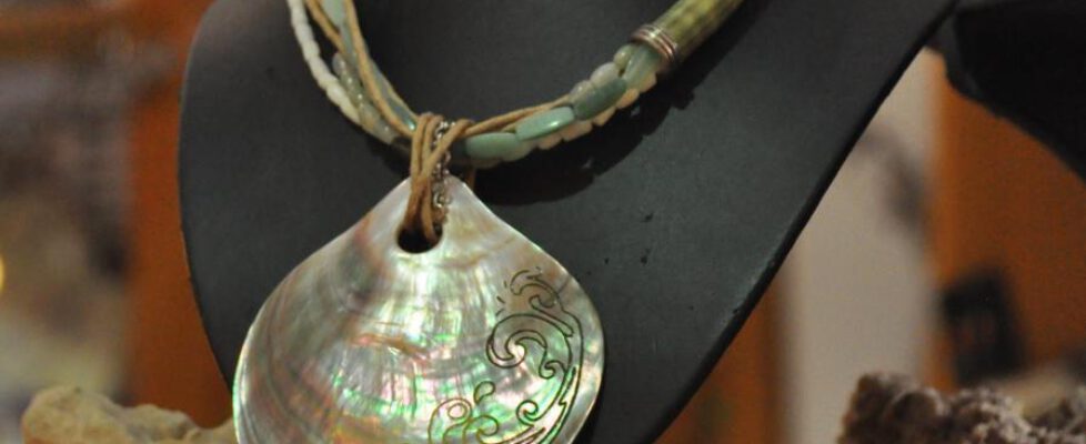 Perlmutt Collier by 1STone Art & Design