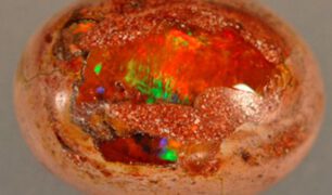 Feueropal Cabochon by 1STone