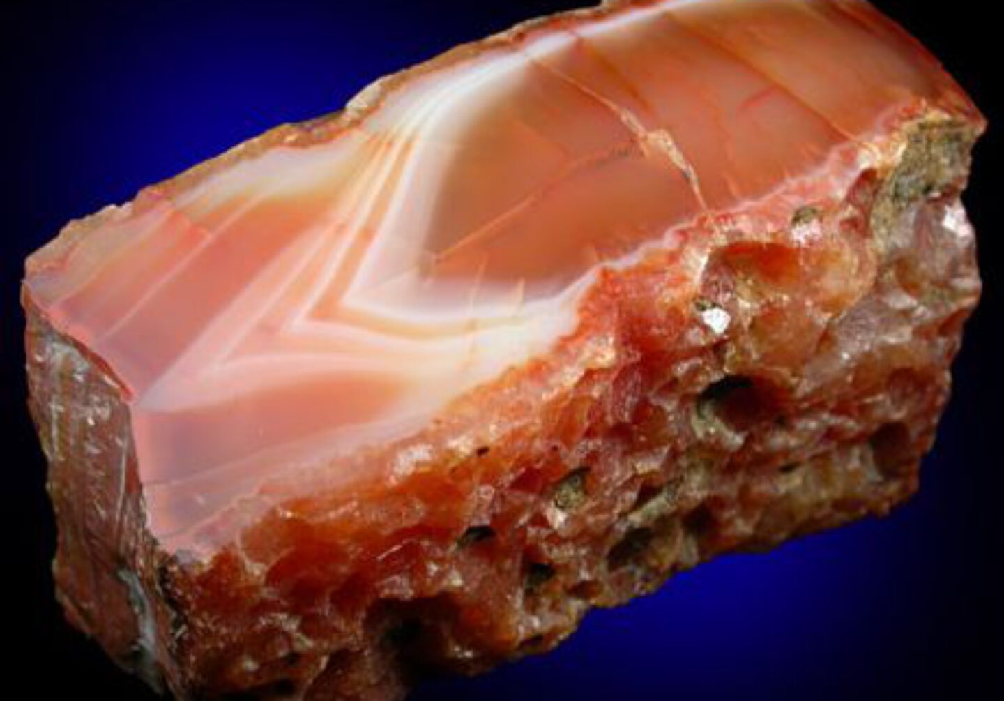 Karneol Rohstein by 1STone Karneol Rohstein by 1STone