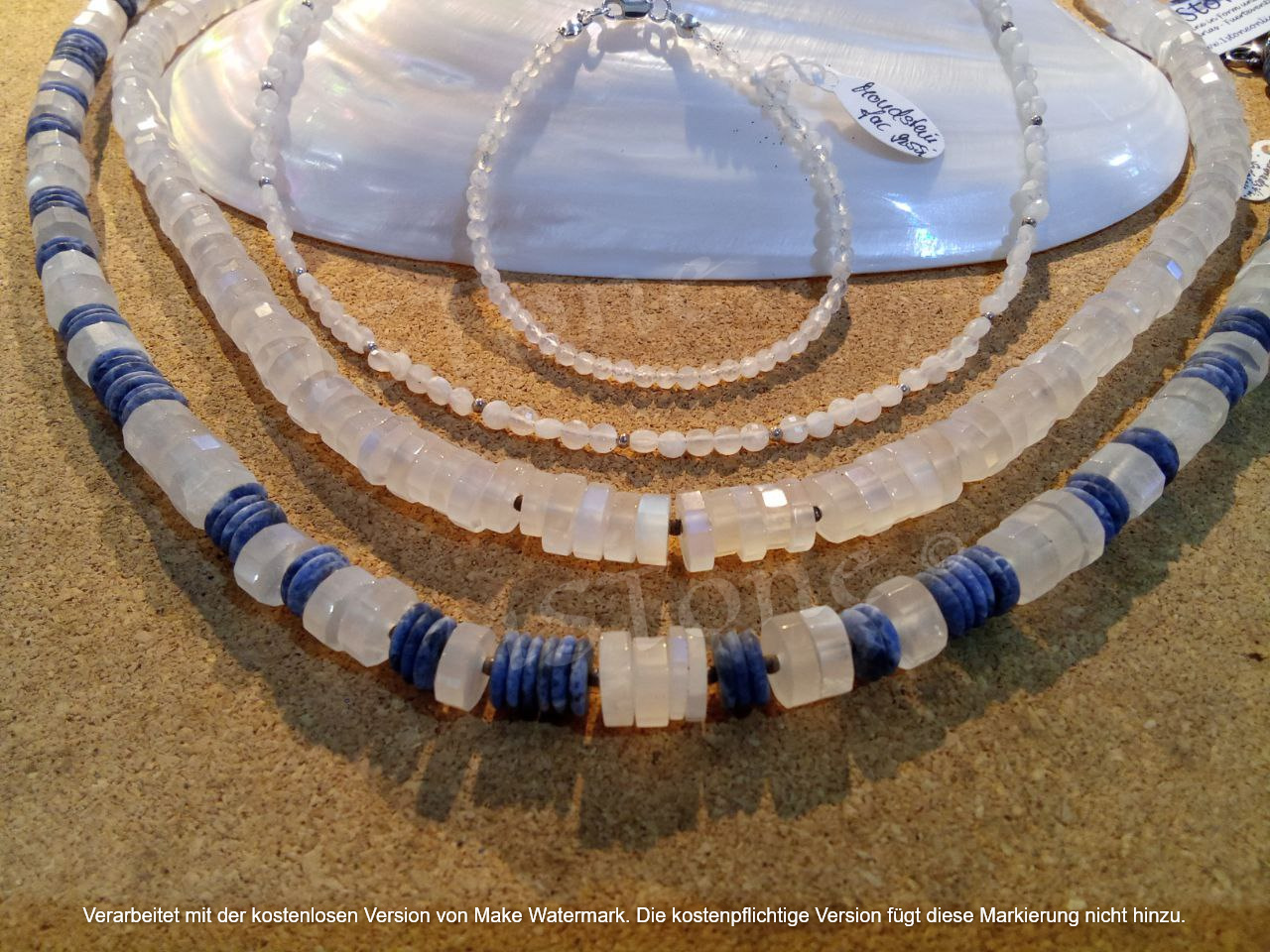 blauer Mondstein Edelsteinketten & Armbaender by 1STone