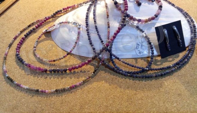 Saphir Edelsteinschmuck by 1STone Fuerteventura