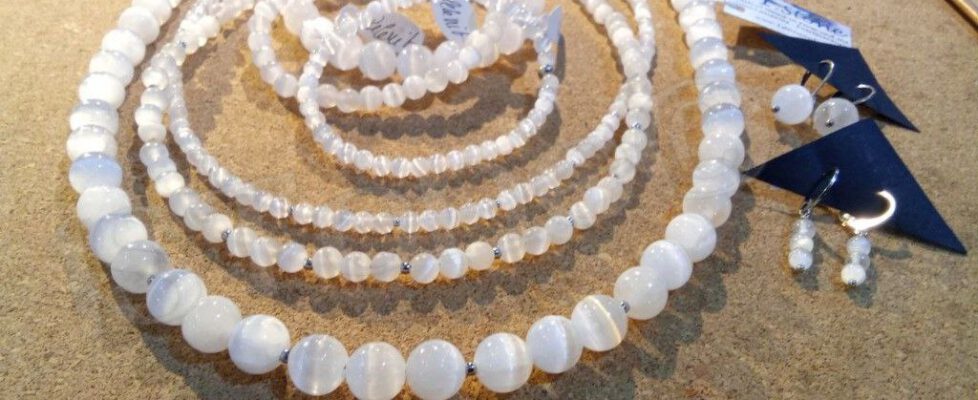 Selenit Edelsteinketten & Armbaender by 1STone