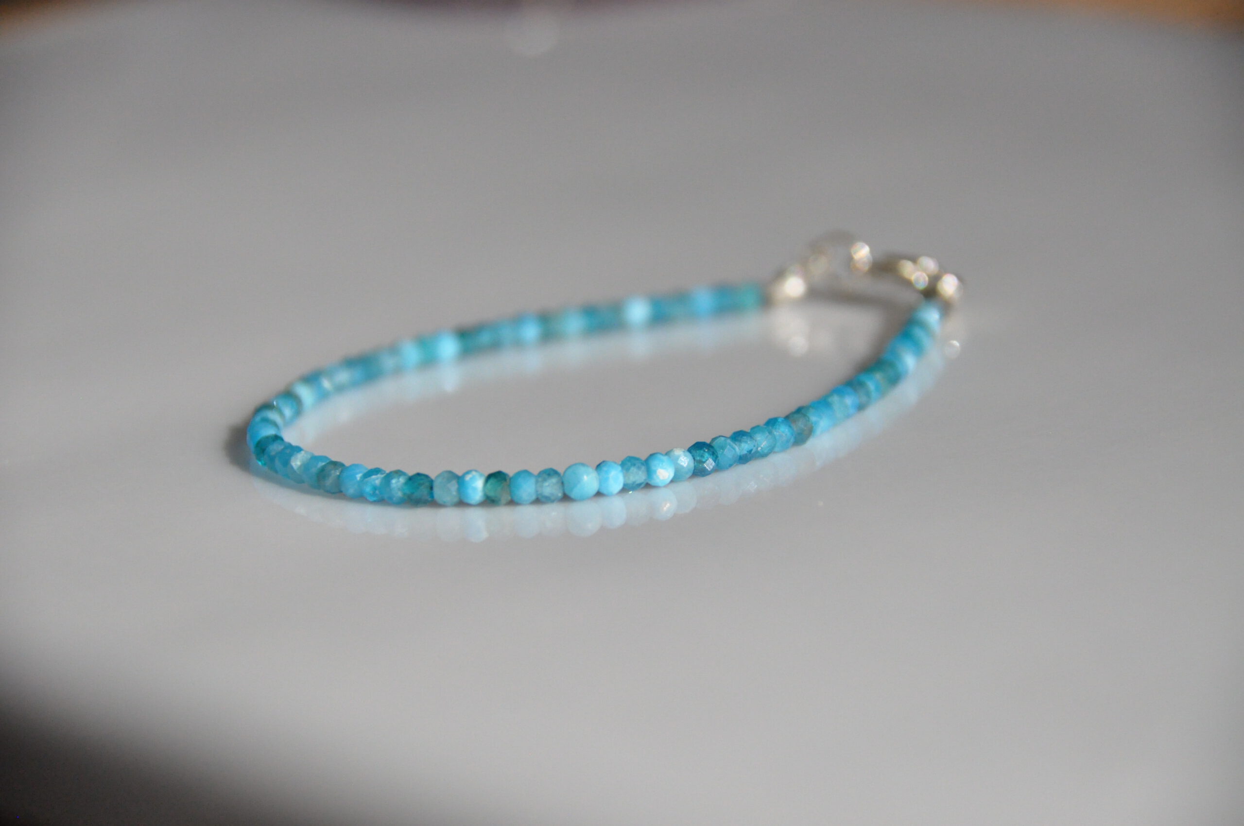 1STone Apatit Armband handgefertigt Fuerteventura